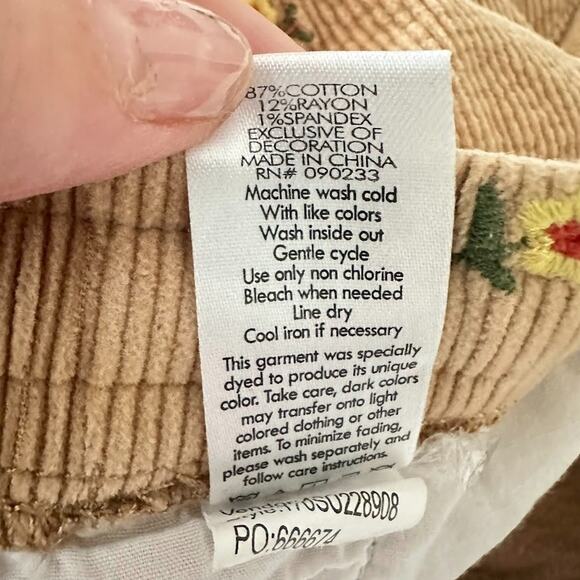 PacSun Men's Volley Corduroy Shorts Floral Embroidery Size L Pull On Drawstring - Picture 8 of 8